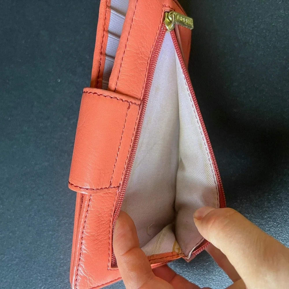 Fossil pebbled leather